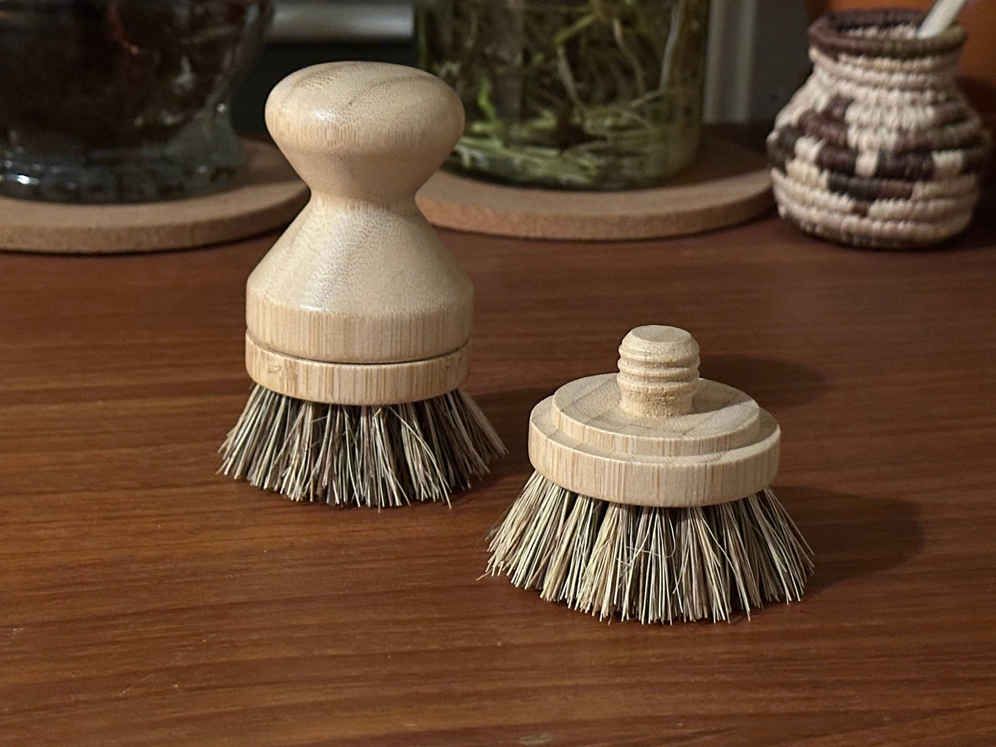 Bamboo Dish Scrubbing Brush - Short Handle